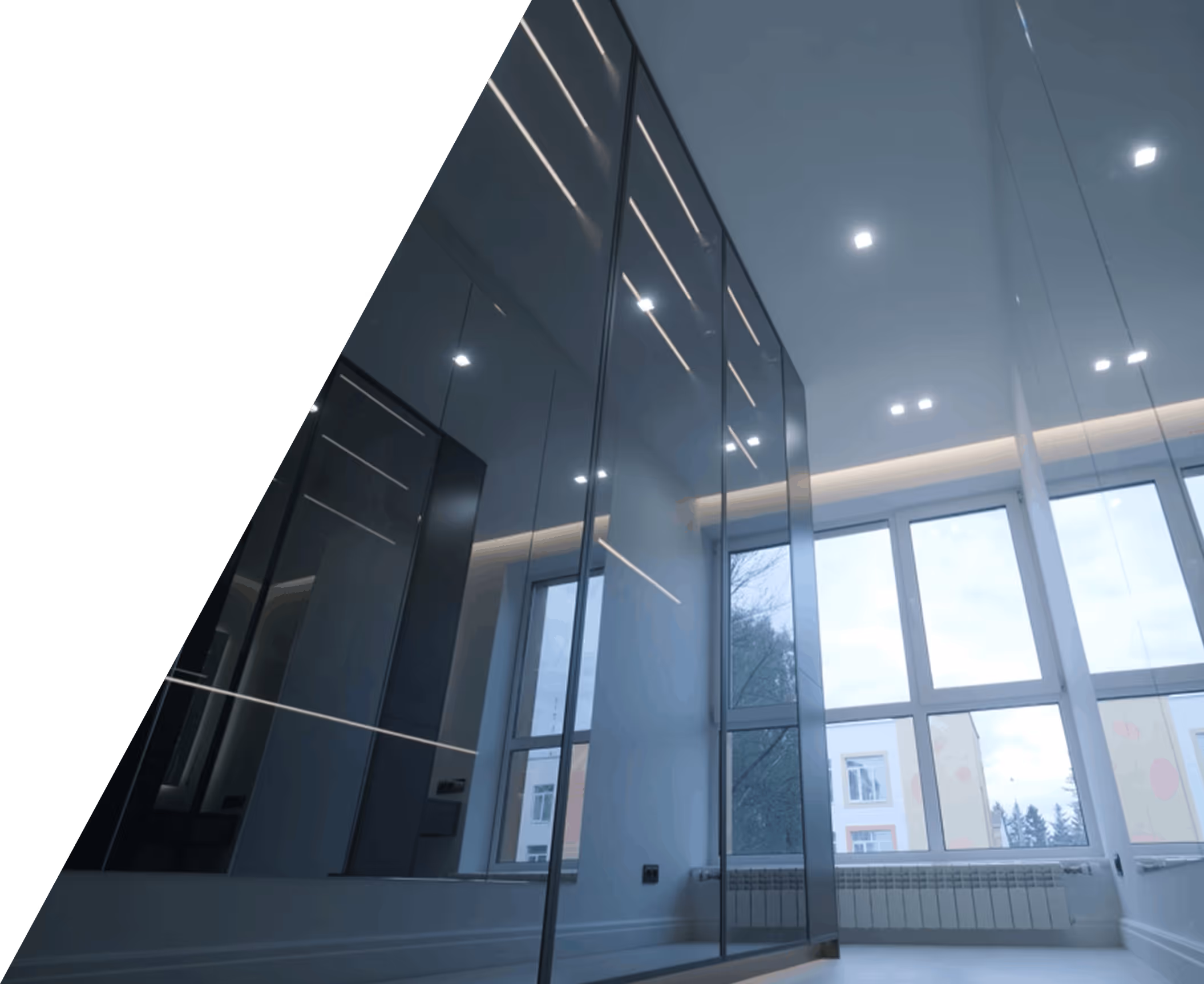 Bright, spotless modern commercial interior cleaned by EMERIH Cleaning Services in Northern New Jersey